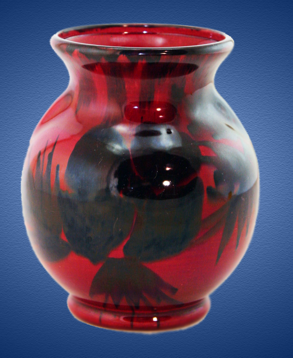 Nr.: 206, On offer decorative pottery made by St Lukas  Plateel Vase, Height 17 cm , Diameter 14,5 cm , Year 1909-1927